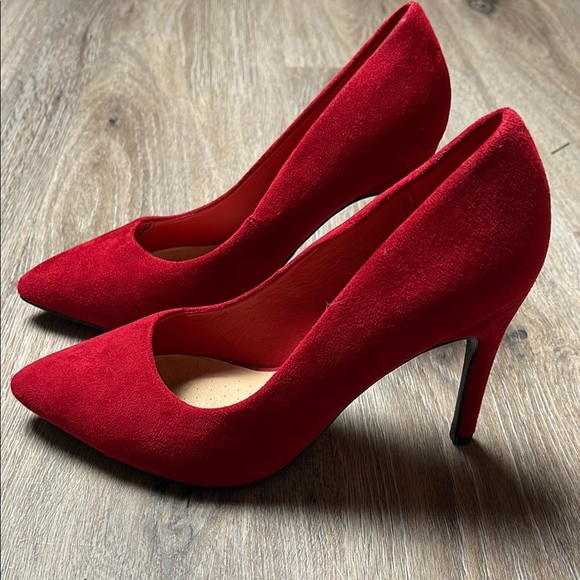 Y-Not Elegant Red Women's Heels - Picture 6 of 10